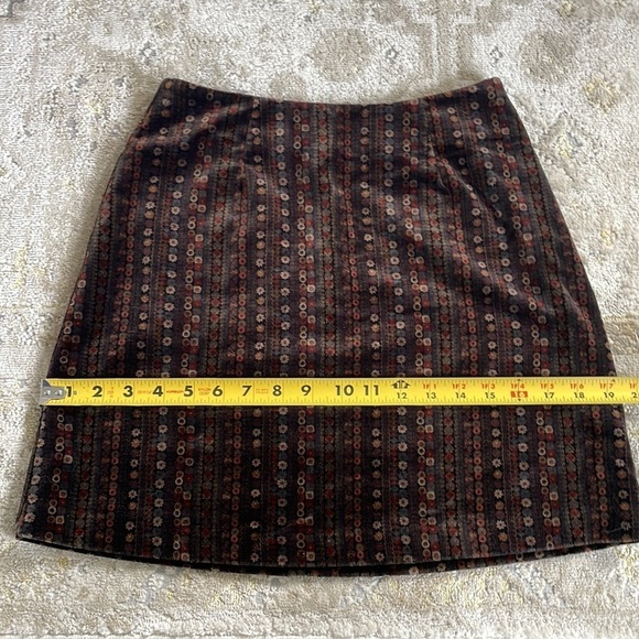 Vintage Express Velvet Mini Skirt - Picture 10 of 12